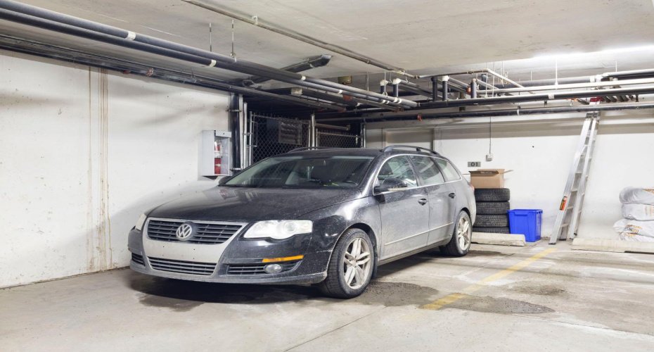 1905 27 Avenue, Calgary, Alberta T2T 1H4, 2 Bedrooms Bedrooms, ,2 BathroomsBathrooms,Residential,For Sale,27,A2294692