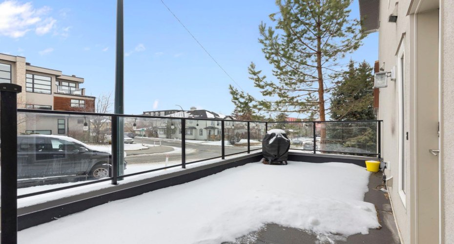 1905 27 Avenue, Calgary, Alberta T2T 1H4, 2 Bedrooms Bedrooms, ,2 BathroomsBathrooms,Residential,For Sale,27,A2294692