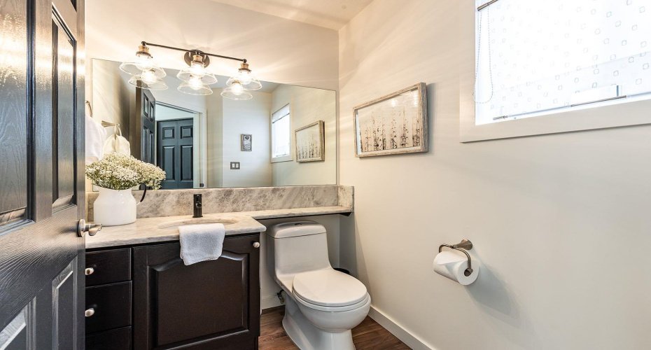 592 Hemingway Crescent, Medicine Hat, Alberta T1C1X4, 4 Bedrooms Bedrooms, ,4 BathroomsBathrooms,Residential,For Sale,Hemingway,A2294703