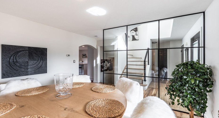 592 Hemingway Crescent, Medicine Hat, Alberta T1C1X4, 4 Bedrooms Bedrooms, ,4 BathroomsBathrooms,Residential,For Sale,Hemingway,A2294703