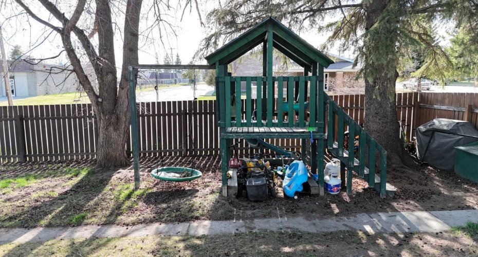 4237 5 Ave, Edson, Alberta T7E 1A5, 4 Bedrooms Bedrooms, ,3 BathroomsBathrooms,Residential,For Sale,5 Ave,A2294707