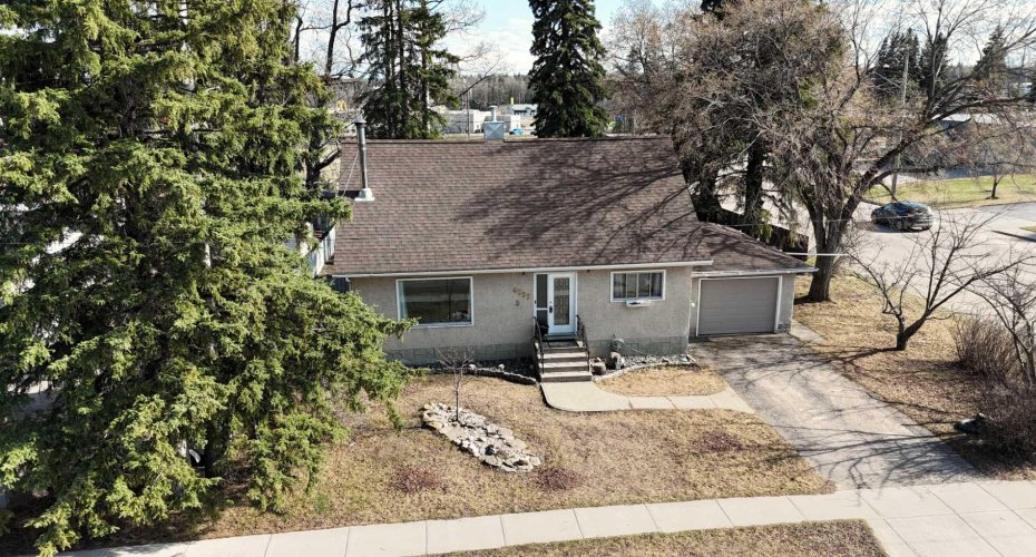 4237 5 Ave, Edson, Alberta T7E 1A5, 4 Bedrooms Bedrooms, ,3 BathroomsBathrooms,Residential,For Sale,5 Ave,A2294707