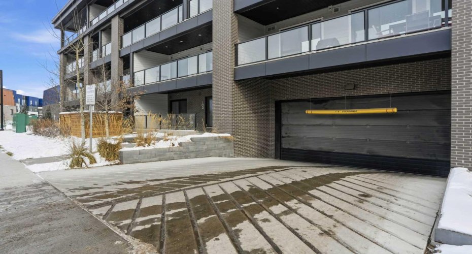 4275 Norford Avenue, Calgary, Alberta T3B 6M2, 2 Bedrooms Bedrooms, ,1 BathroomBathrooms,Residential,For Sale,Norford,A2294708