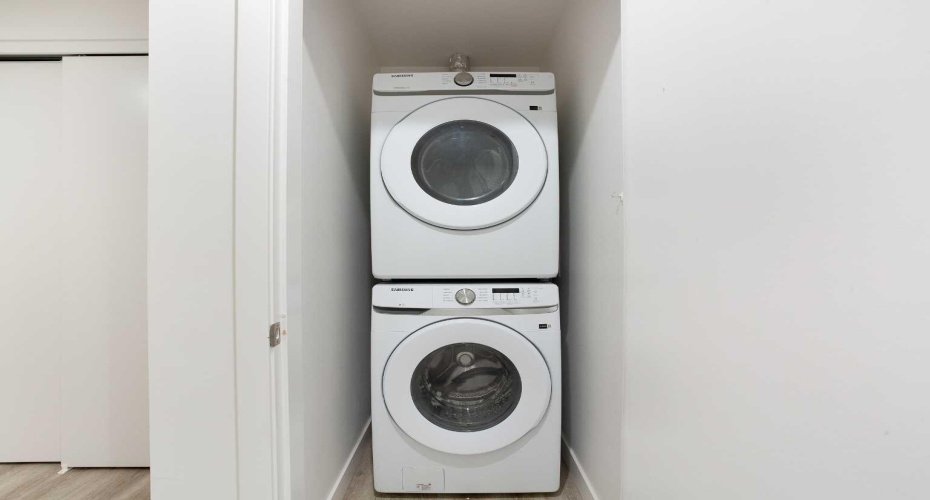 730 2nd Avenue, Calgary, Alberta T2P1R8, 2 Bedrooms Bedrooms, ,2 BathroomsBathrooms,Residential,For Sale,2nd,A2294716