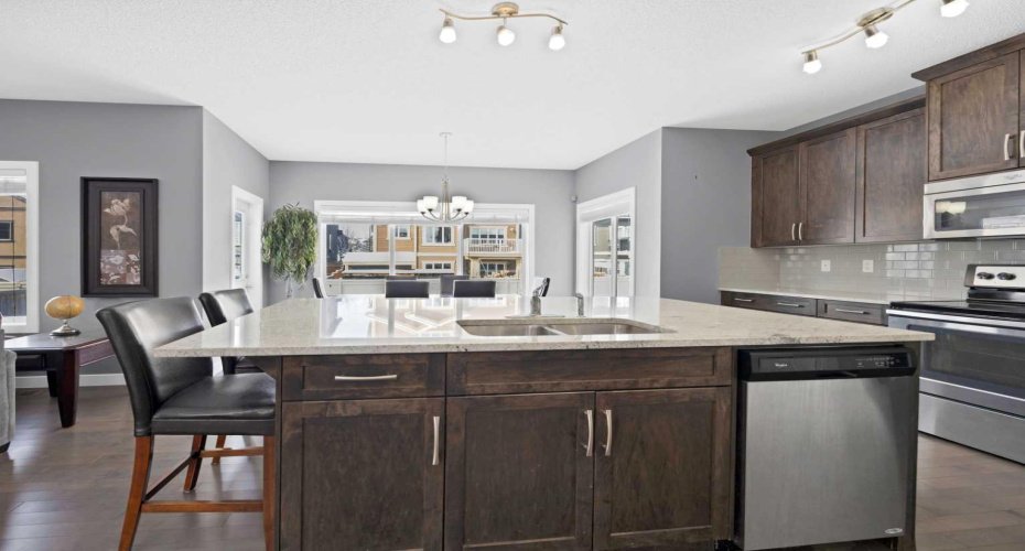 629 Marina Drive, Chestermere, Alberta T1X 0N9, 3 Bedrooms Bedrooms, ,3 BathroomsBathrooms,Residential,For Sale,Marina,A2294851
