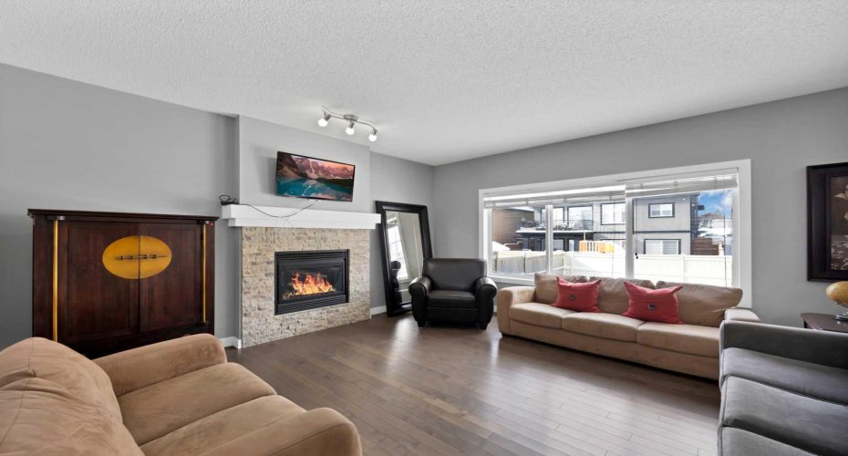 629 Marina Drive, Chestermere, Alberta T1X 0N9, 3 Bedrooms Bedrooms, ,3 BathroomsBathrooms,Residential,For Sale,Marina,A2294851