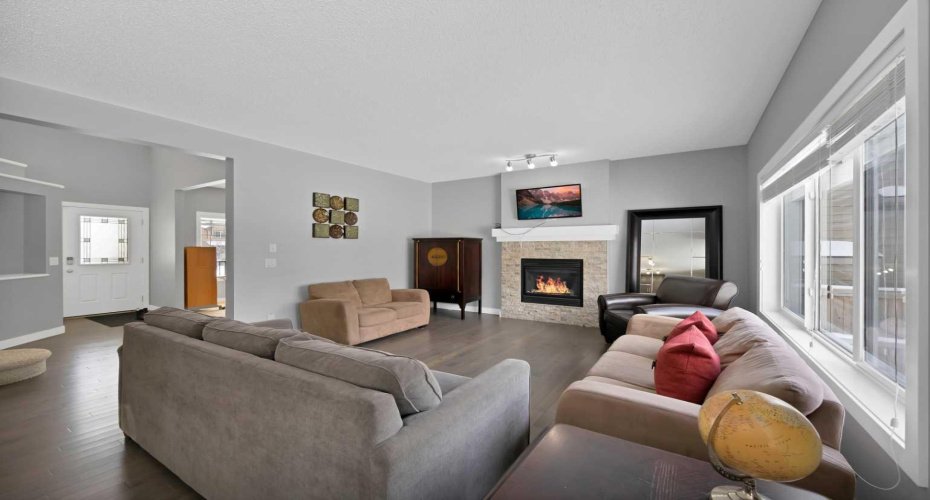 629 Marina Drive, Chestermere, Alberta T1X 0N9, 3 Bedrooms Bedrooms, ,3 BathroomsBathrooms,Residential,For Sale,Marina,A2294851