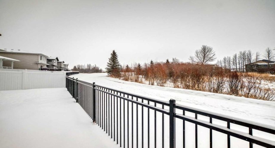 153 Emerald Drive, Red Deer, Alberta T4P3G6, 3 Bedrooms Bedrooms, ,3 BathroomsBathrooms,Residential,For Sale,Emerald,A2294916