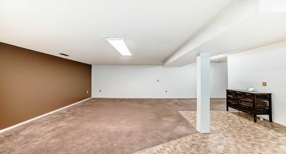 130 Pinemeadow Road, Calgary, Alberta T1Y 4N9, 5 Bedrooms Bedrooms, ,2 BathroomsBathrooms,Residential,For Sale,Pinemeadow,A2290921
