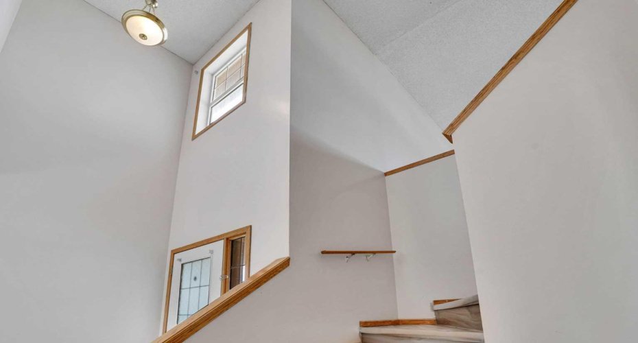 17 Taracove Crescent, Calgary, Alberta T3J4R3, 4 Bedrooms Bedrooms, ,4 BathroomsBathrooms,Residential,For Sale,Taracove,A2291157