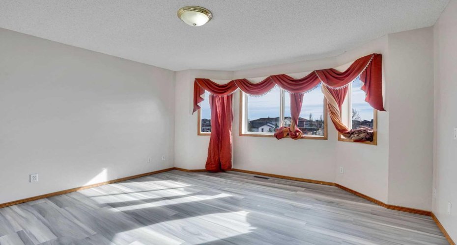 17 Taracove Crescent, Calgary, Alberta T3J4R3, 4 Bedrooms Bedrooms, ,4 BathroomsBathrooms,Residential,For Sale,Taracove,A2291157