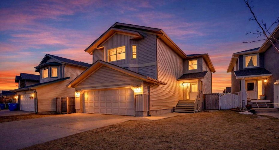 17 Taracove Crescent, Calgary, Alberta T3J4R3, 4 Bedrooms Bedrooms, ,4 BathroomsBathrooms,Residential,For Sale,Taracove,A2291157