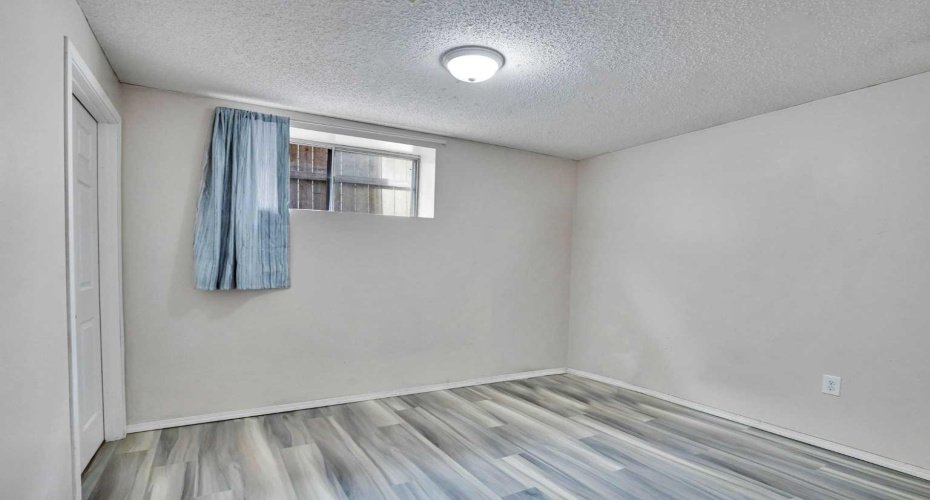 17 Taracove Crescent, Calgary, Alberta T3J4R3, 4 Bedrooms Bedrooms, ,4 BathroomsBathrooms,Residential,For Sale,Taracove,A2291157