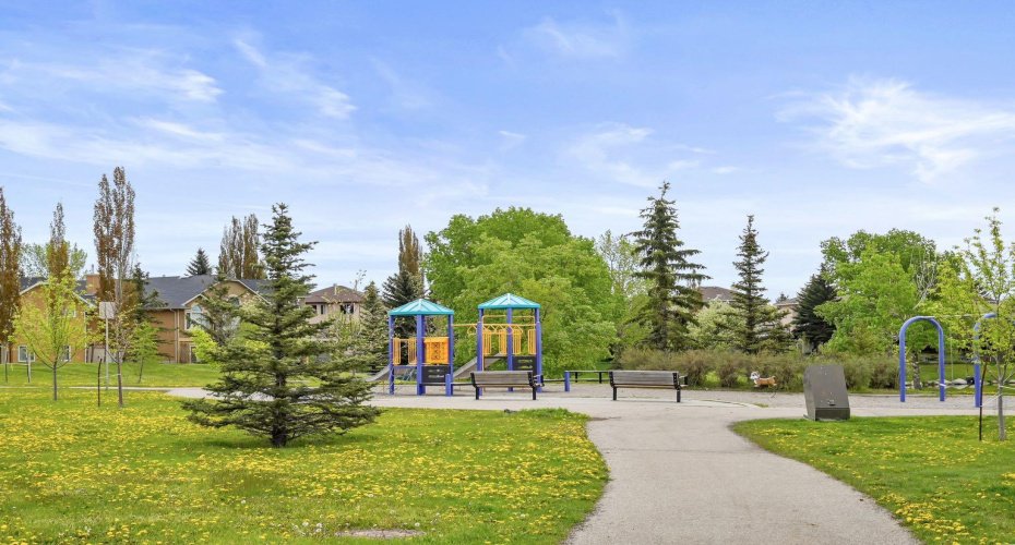 70 Panamount Drive, Calgary, Alberta T3K6G7, 2 Bedrooms Bedrooms, ,2 BathroomsBathrooms,Residential,For Sale,Panamount,A2295363