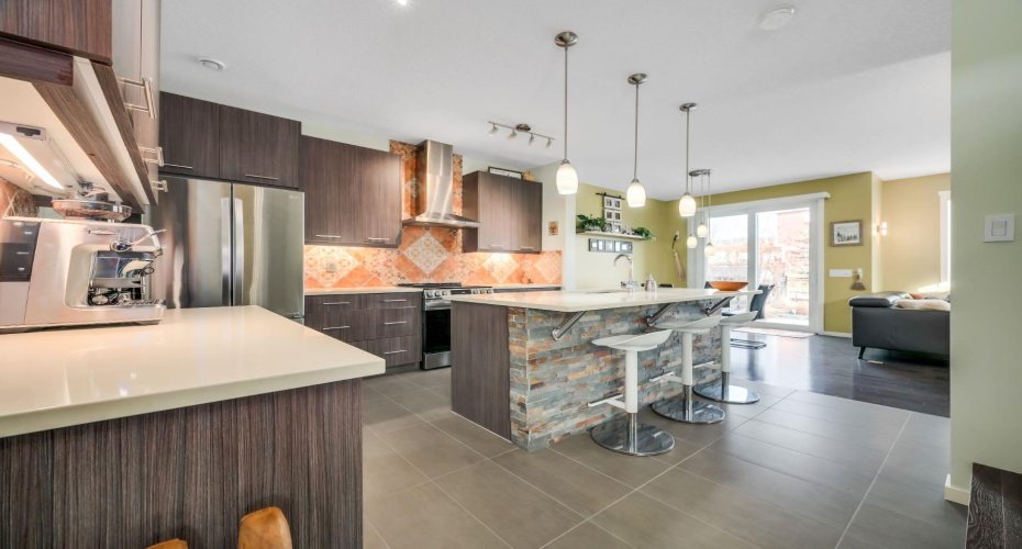 12 Sunrise View, Cochrane, Alberta T4C 0W3, 4 Bedrooms Bedrooms, ,4 BathroomsBathrooms,Residential,For Sale,Sunrise,A2295379