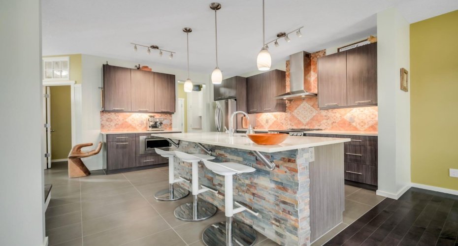 12 Sunrise View, Cochrane, Alberta T4C 0W3, 4 Bedrooms Bedrooms, ,4 BathroomsBathrooms,Residential,For Sale,Sunrise,A2295379