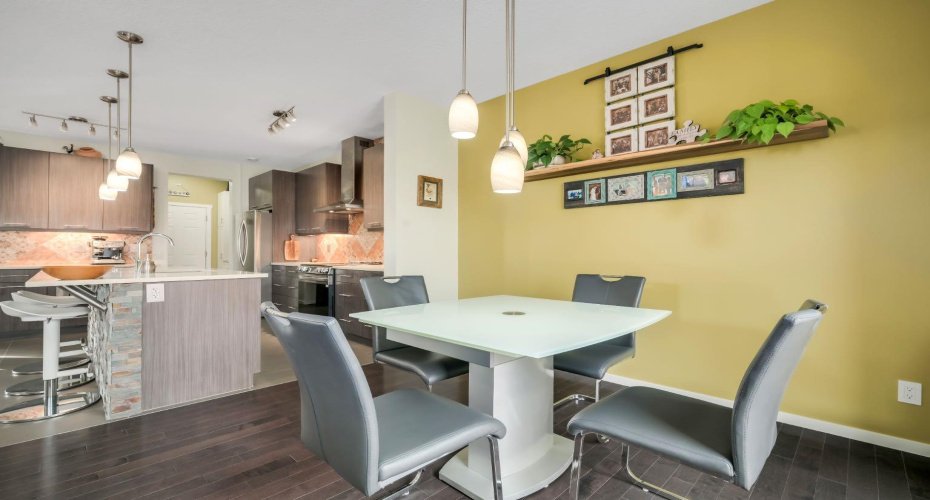 12 Sunrise View, Cochrane, Alberta T4C 0W3, 4 Bedrooms Bedrooms, ,4 BathroomsBathrooms,Residential,For Sale,Sunrise,A2295379