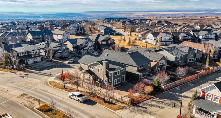 12 Sunrise View, Cochrane, Alberta T4C 0W3, 4 Bedrooms Bedrooms, ,4 BathroomsBathrooms,Residential,For Sale,Sunrise,A2295379