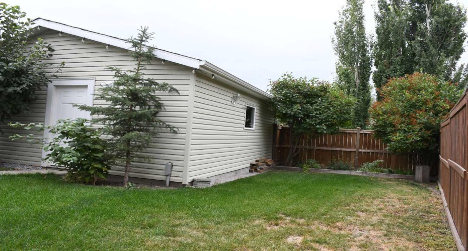 66 Cramond Circle, Calgary, Alberta T3M 1E6, 4 Bedrooms Bedrooms, ,3 BathroomsBathrooms,Residential,For Sale,Cramond,A2295380