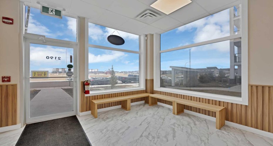 151 SKYVIEW Bay, Calgary, Alberta T3N2K3, ,Commercial,For Lease,SKYVIEW,A2295396