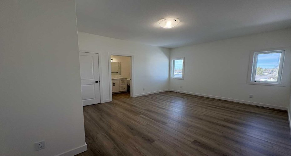 427 Meadowlark Way, Vulcan, Alberta T0L 2B0, 1 Bedroom Bedrooms, ,2 BathroomsBathrooms,Residential,For Sale,Meadowlark,A2295409