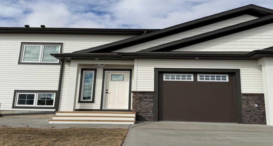 427 Meadowlark Way, Vulcan, Alberta T0L 2B0, 1 Bedroom Bedrooms, ,2 BathroomsBathrooms,Residential,For Sale,Meadowlark,A2295409