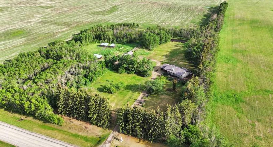 27137 Highway 42, Rural Red Deer County, Alberta T0M 1R0, 4 Bedrooms Bedrooms, ,3 BathroomsBathrooms,Residential,For Sale,Highway 42,A2293336