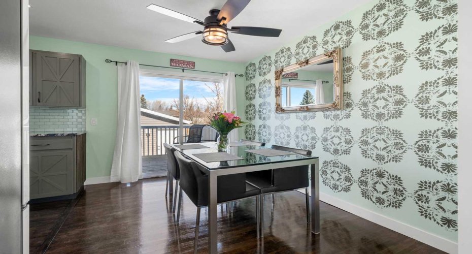 1312 10 Avenue, High River, Alberta T1V 1L4, 5 Bedrooms Bedrooms, ,2 BathroomsBathrooms,Residential,For Sale,10,A2294193