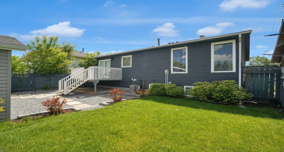 1312 10 Avenue, High River, Alberta T1V 1L4, 5 Bedrooms Bedrooms, ,2 BathroomsBathrooms,Residential,For Sale,10,A2294193