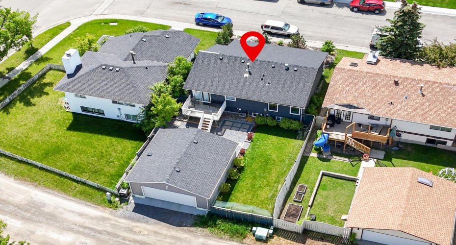 1312 10 Avenue, High River, Alberta T1V 1L4, 5 Bedrooms Bedrooms, ,2 BathroomsBathrooms,Residential,For Sale,10,A2294193
