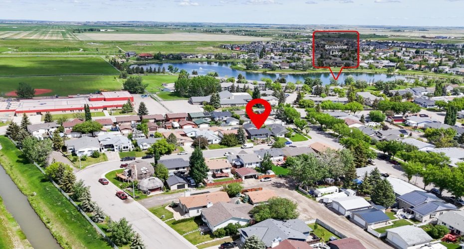 1312 10 Avenue, High River, Alberta T1V 1L4, 5 Bedrooms Bedrooms, ,2 BathroomsBathrooms,Residential,For Sale,10,A2294193