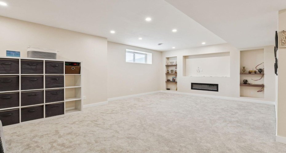 415 Rivercrest Boulevard, Cochrane, Alberta T4C 2V1, 4 Bedrooms Bedrooms, ,3 BathroomsBathrooms,Residential,For Sale,Rivercrest,A2294206