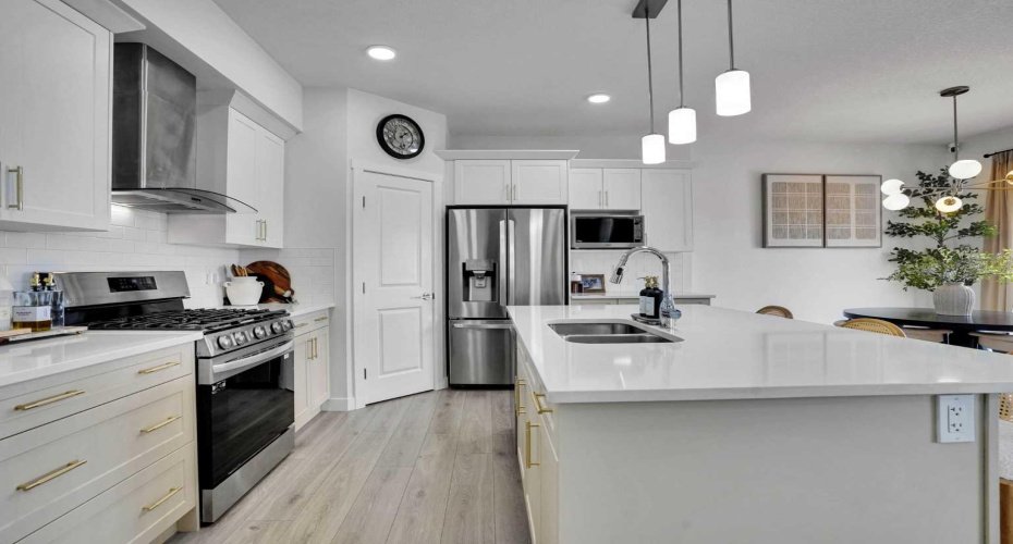 58 RANCHERS View, Okotoks, Alberta T1S 5R6, 4 Bedrooms Bedrooms, ,3 BathroomsBathrooms,Residential,For Sale,RANCHERS,A2295113