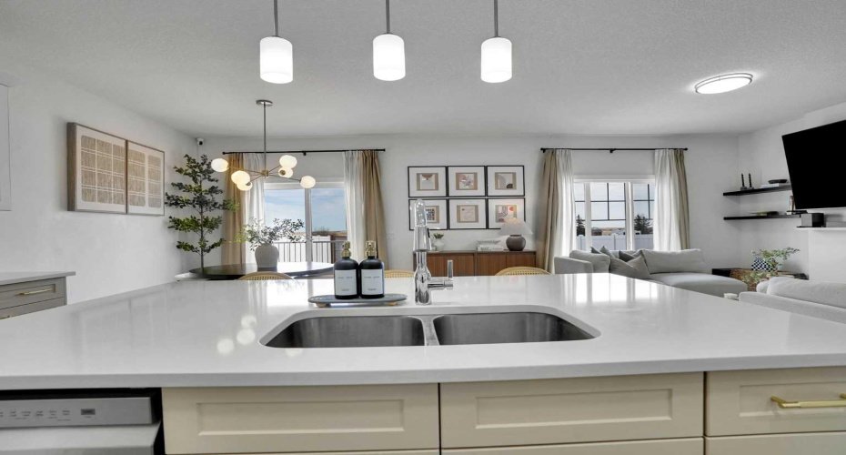 58 RANCHERS View, Okotoks, Alberta T1S 5R6, 4 Bedrooms Bedrooms, ,3 BathroomsBathrooms,Residential,For Sale,RANCHERS,A2295113