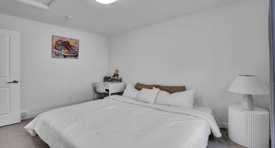 58 RANCHERS View, Okotoks, Alberta T1S 5R6, 4 Bedrooms Bedrooms, ,3 BathroomsBathrooms,Residential,For Sale,RANCHERS,A2295113