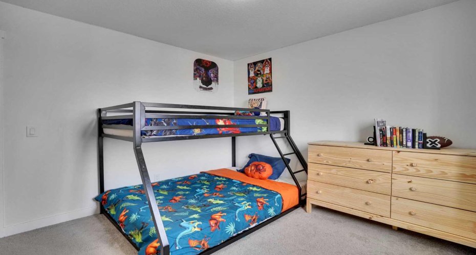 58 RANCHERS View, Okotoks, Alberta T1S 5R6, 4 Bedrooms Bedrooms, ,3 BathroomsBathrooms,Residential,For Sale,RANCHERS,A2295113