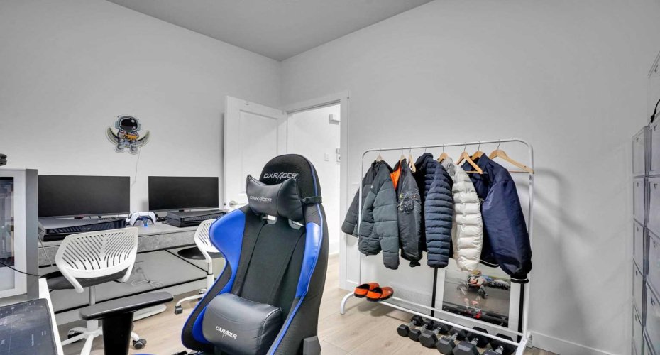 Bedroom/Flex/Office