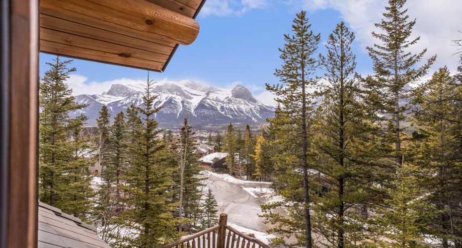 11 Aspen Glen, Canmore, Alberta T1W1A6, 3 Bedrooms Bedrooms, ,3 BathroomsBathrooms,Residential,For Sale,Aspen Glen,A2295340