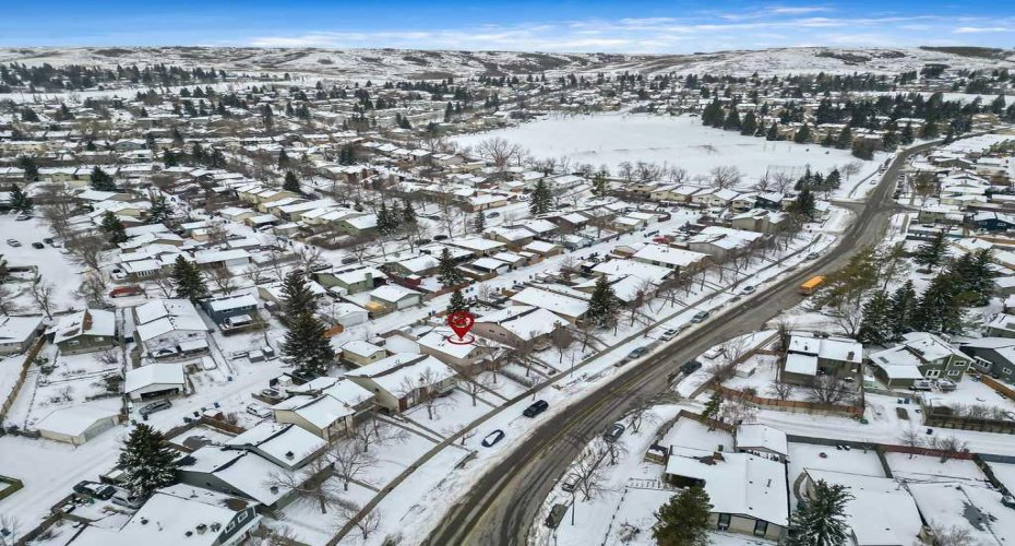 Very close to Nose Hill Park!