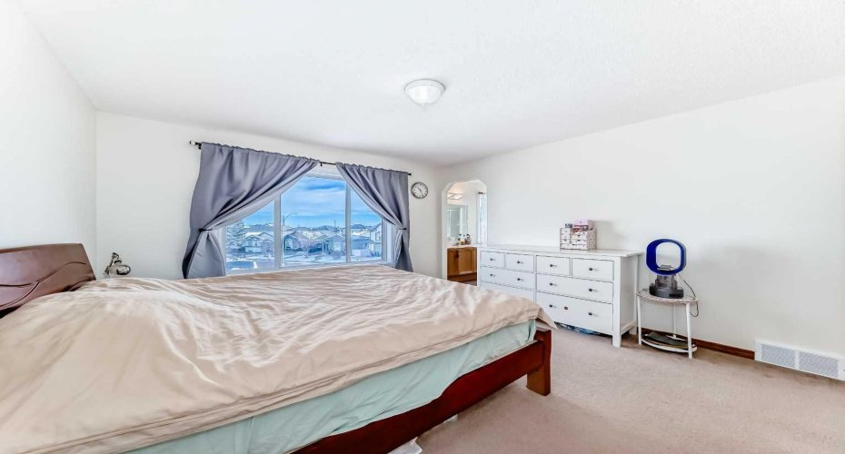 193 Covewood Green, Calgary, Alberta T3K 5G6, 3 Bedrooms Bedrooms, ,3 BathroomsBathrooms,Residential,For Sale,Covewood,A2293956