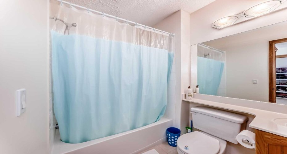 193 Covewood Green, Calgary, Alberta T3K 5G6, 3 Bedrooms Bedrooms, ,3 BathroomsBathrooms,Residential,For Sale,Covewood,A2293956