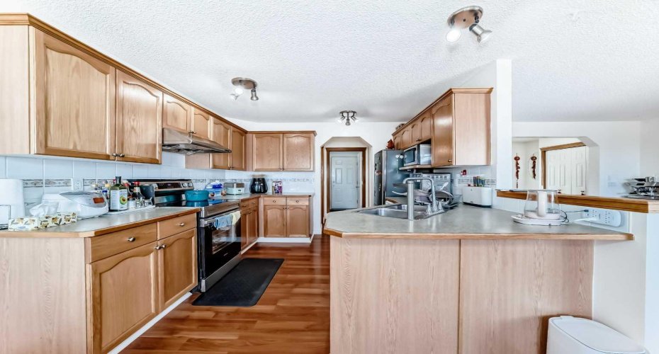 193 Covewood Green, Calgary, Alberta T3K 5G6, 3 Bedrooms Bedrooms, ,3 BathroomsBathrooms,Residential,For Sale,Covewood,A2293956