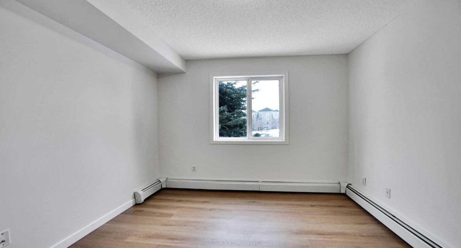 5500 Somervale Court, Calgary, Alberta T2Y4L9, 2 Bedrooms Bedrooms, ,1 BathroomBathrooms,Residential,For Sale,Somervale,A2291263