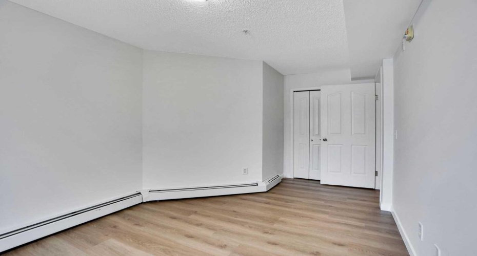 5500 Somervale Court, Calgary, Alberta T2Y4L9, 2 Bedrooms Bedrooms, ,1 BathroomBathrooms,Residential,For Sale,Somervale,A2291263