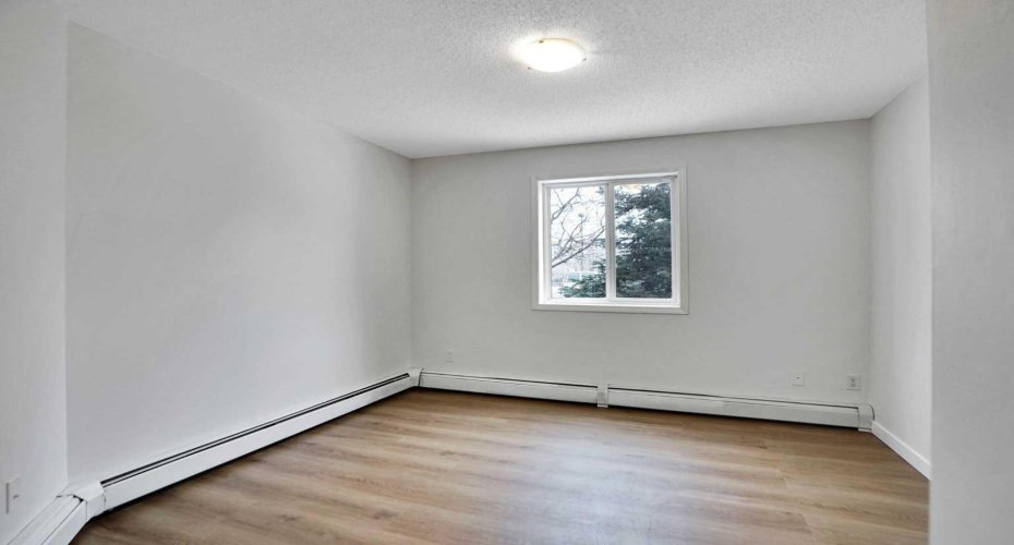 5500 Somervale Court, Calgary, Alberta T2Y4L9, 2 Bedrooms Bedrooms, ,1 BathroomBathrooms,Residential,For Sale,Somervale,A2291263