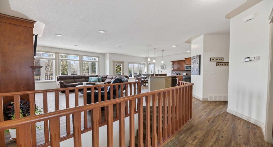 5910 Park Meadows Crescent, Olds, Alberta T4H 1Y2, 4 Bedrooms Bedrooms, ,3 BathroomsBathrooms,Residential,For Sale,Park Meadows,A2294065