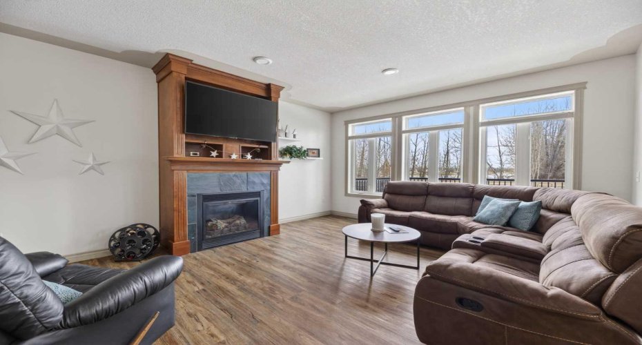 5910 Park Meadows Crescent, Olds, Alberta T4H 1Y2, 4 Bedrooms Bedrooms, ,3 BathroomsBathrooms,Residential,For Sale,Park Meadows,A2294065