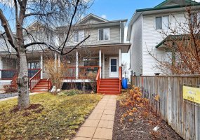 42F Green Meadow Crescent, Strathmore, Alberta T1P 1H4, 3 Bedrooms Bedrooms, ,4 BathroomsBathrooms,Residential,For Sale,Green Meadow,A2295124