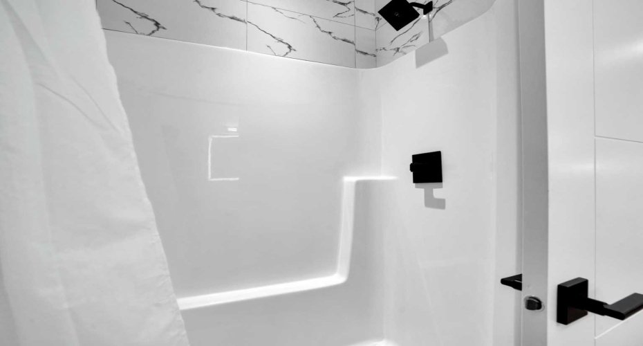 Primary Bedroom - Ensuite Bathroom