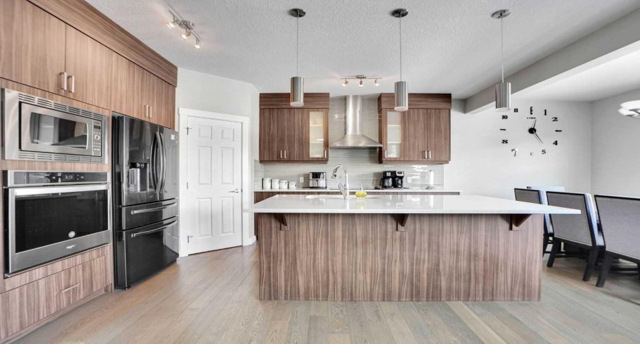 92 Red Embers Terrace, Calgary, Alberta T3N 1K8, 7 Bedrooms Bedrooms, ,5 BathroomsBathrooms,Residential,For Sale,Red Embers,A2295457